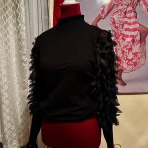 Sioni Black Sweater with Leafy Sleeves